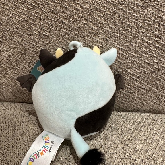 Nwt  🦇🐮3" Cillian  bat- cow clip Squishmallows - Picture 3 of 3